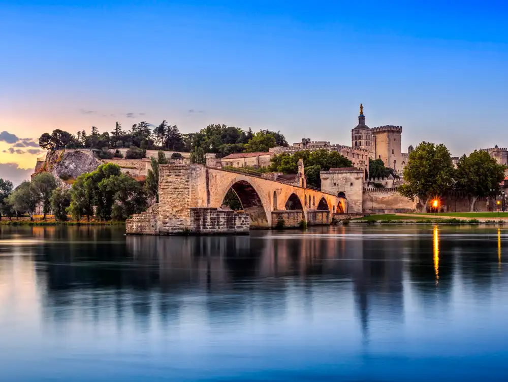 Activities around Le Prieuré-Baumanière - Hôtel Le Prieuré - 5 étoiles Relais & Châteaux - Villeneuve-les-Avignon